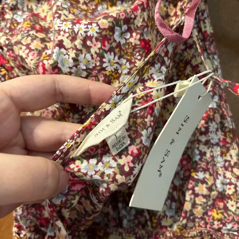 Sim & Sam Floral Smocked Crop Blouse